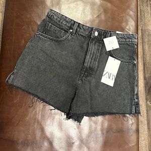 NWT Zara Black High Rise Denim Shorts Size 8